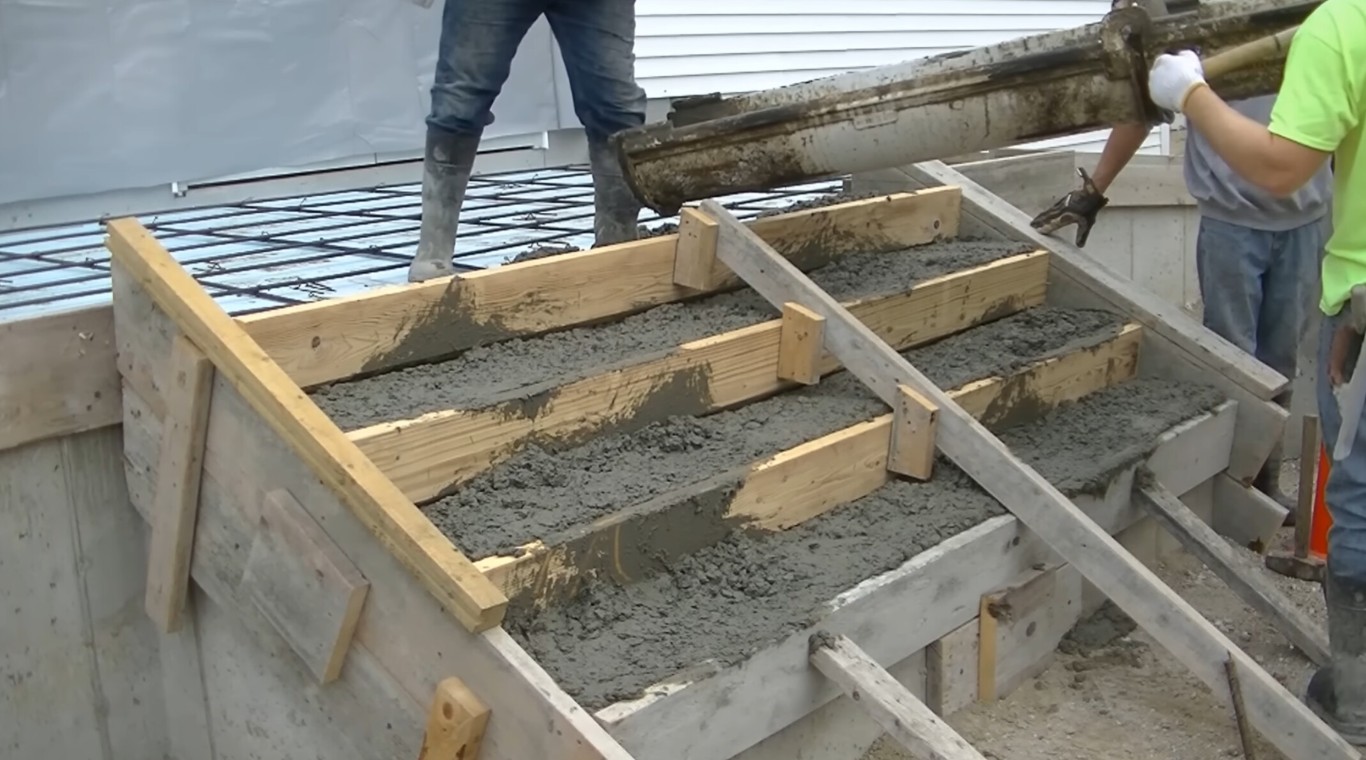 Durable concrete steps construction in Harlingen, TX